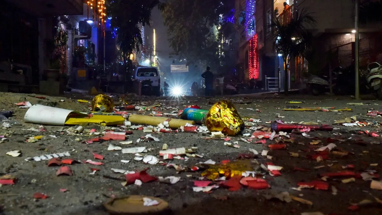 Delhi Govt Bans Storage, Sale, Use Of Firecrackers This Diwali