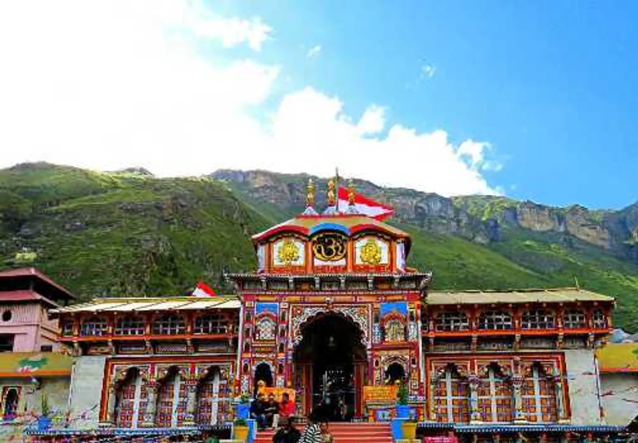 Badrinath Temple to Close for Winter from Nov 20
