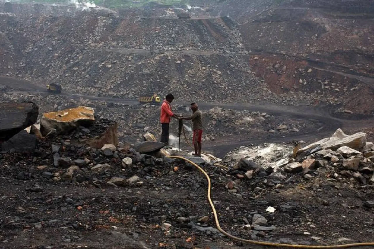 Coal Ministry Conducts Conference For Bid Of 11 Mines