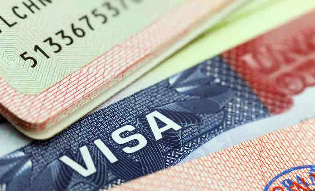 India to Grant Tourist Visas to Foreigners from October 15