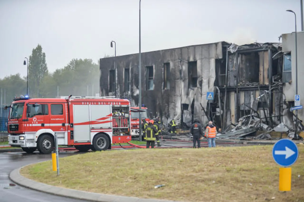 Small Plane Crashes In Italy, All 8 Aboard Dies