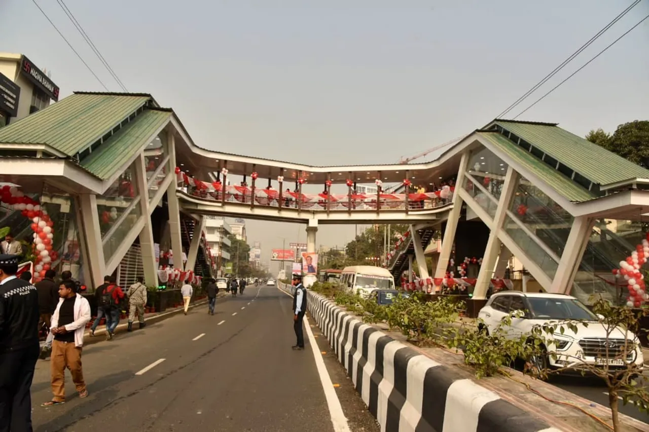 Guwahati: 2 Children Gets Trapped Inside New Footbridge Lift