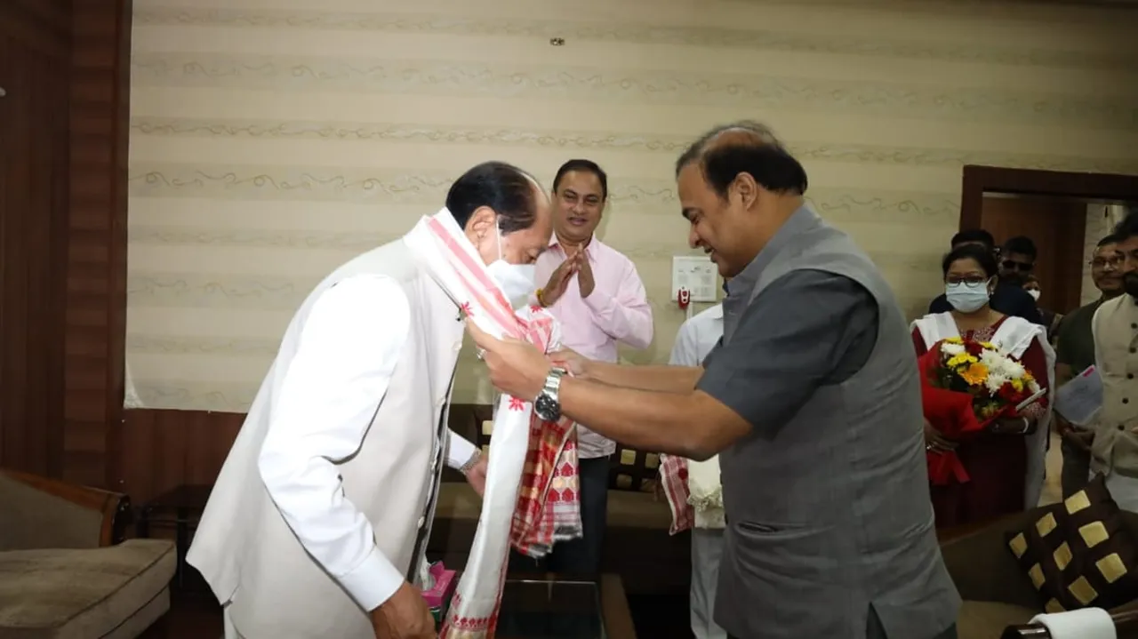 Assam CM Holds Meeting With Nagaland Counterpart In Jorhat