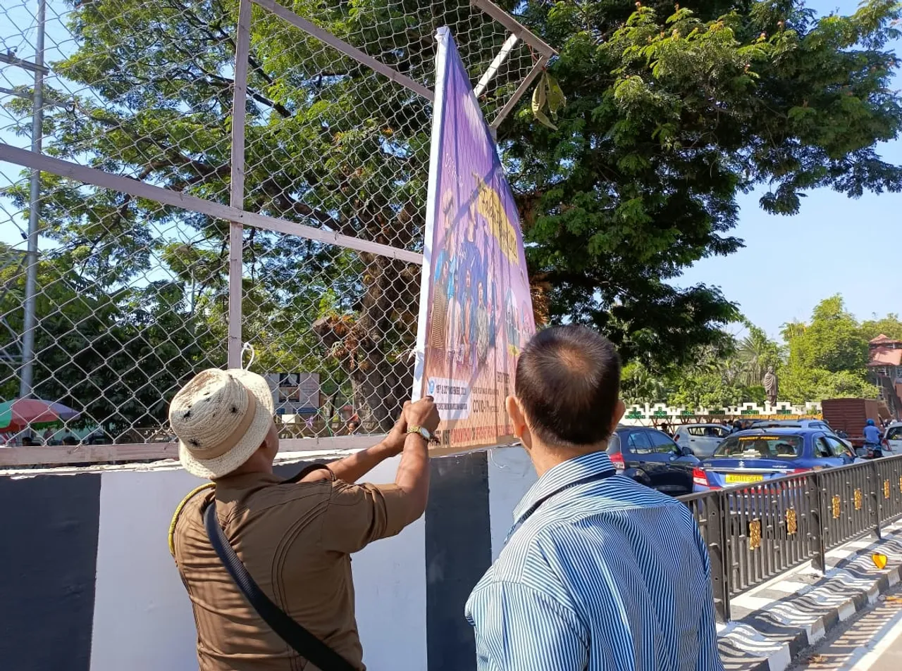 GMC Carries Eviction Drive of Illegal banner at Supermarket Flyover
