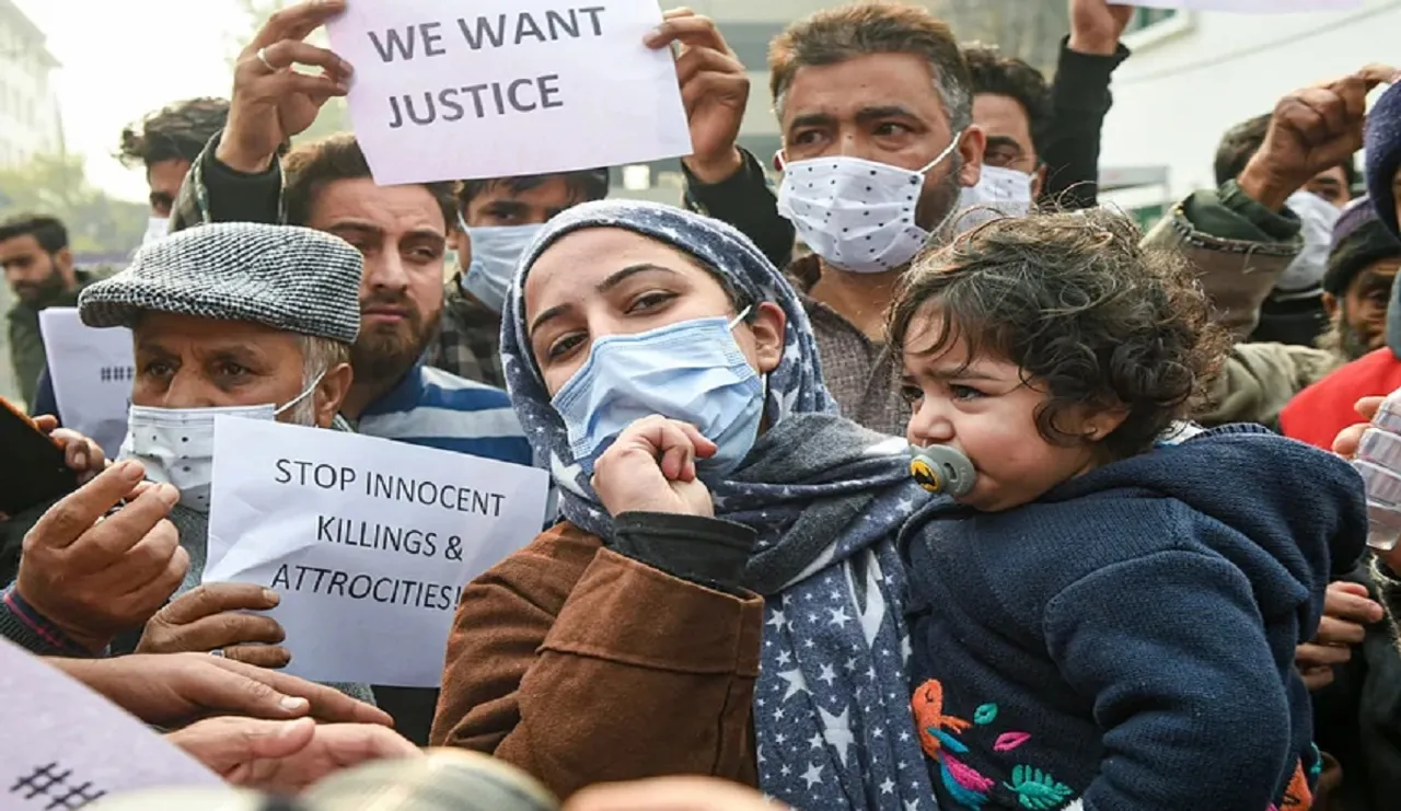 J&K Orders Probe Into 3 Killed In Hyderpora Encounter