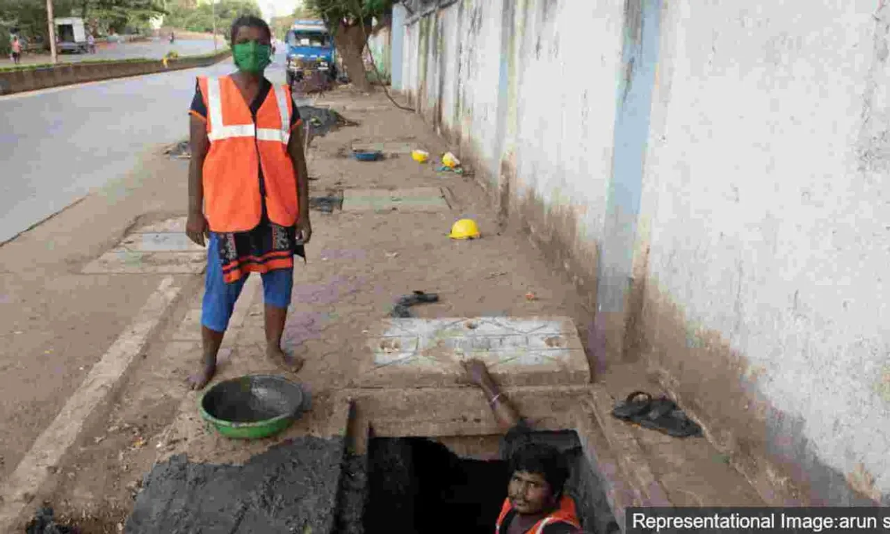 Sanitation Workers’ Safety Made An Important Component Of Swachh Survekshan: MoHUA