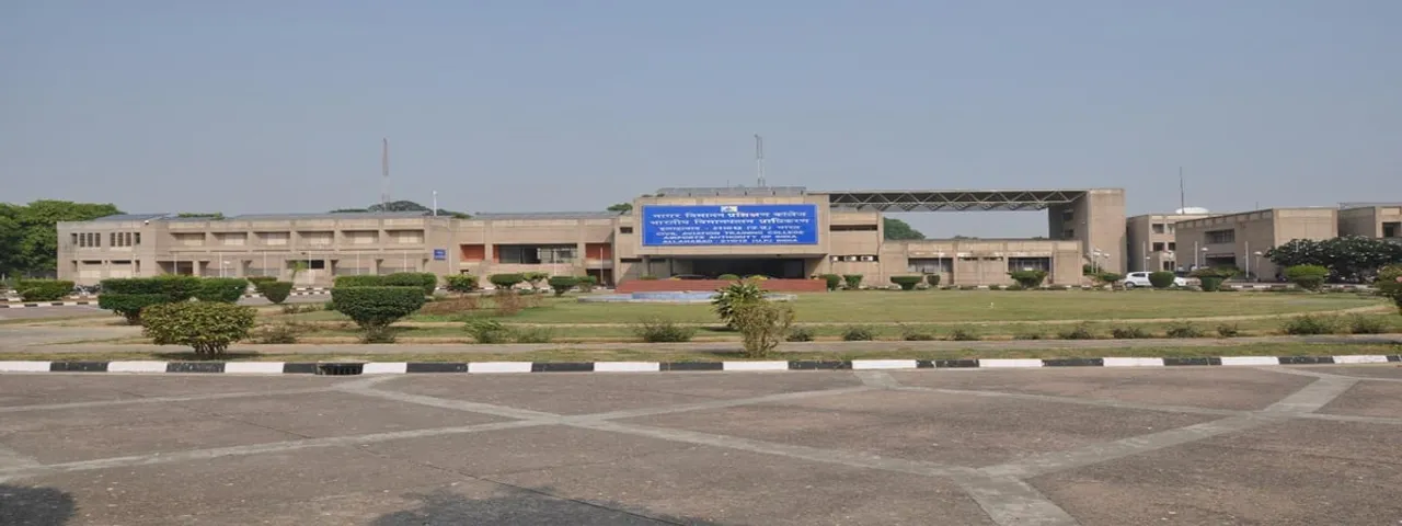 122 Acres Of Land In J&K To Be Given To AAI