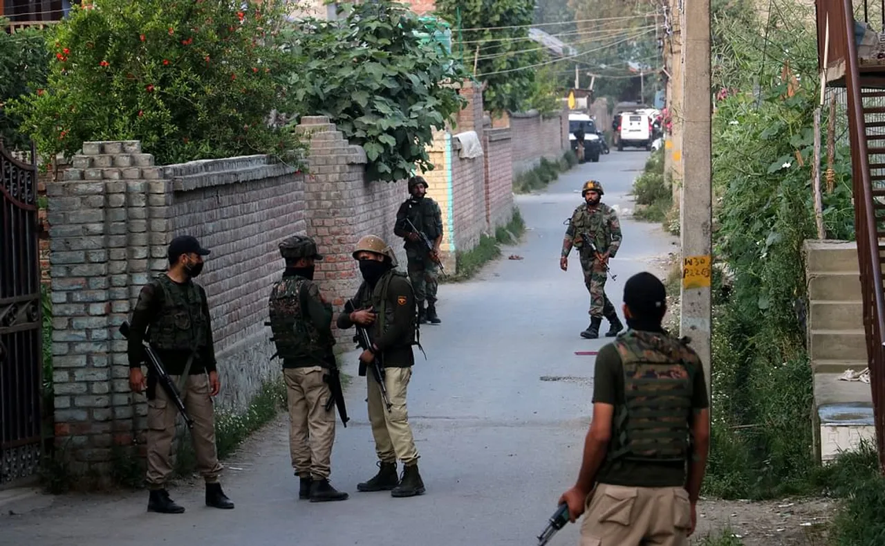 Terrorists Kill J&K Constable In Srinagar