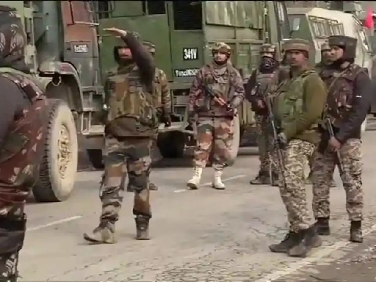 J&K: Two Cops Injured As Terrorists Hurl Grenade At Police Post