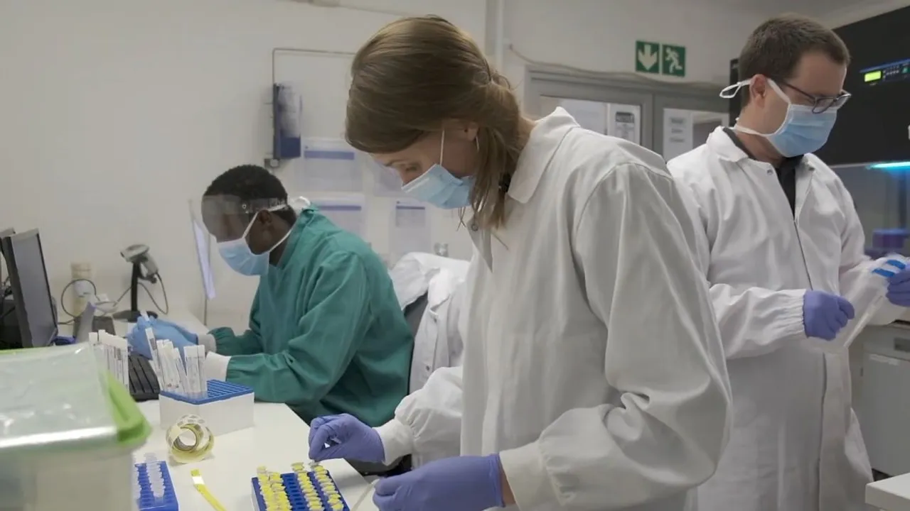 UK Reports Its 1st Death with Omicron Variant of COVID-19