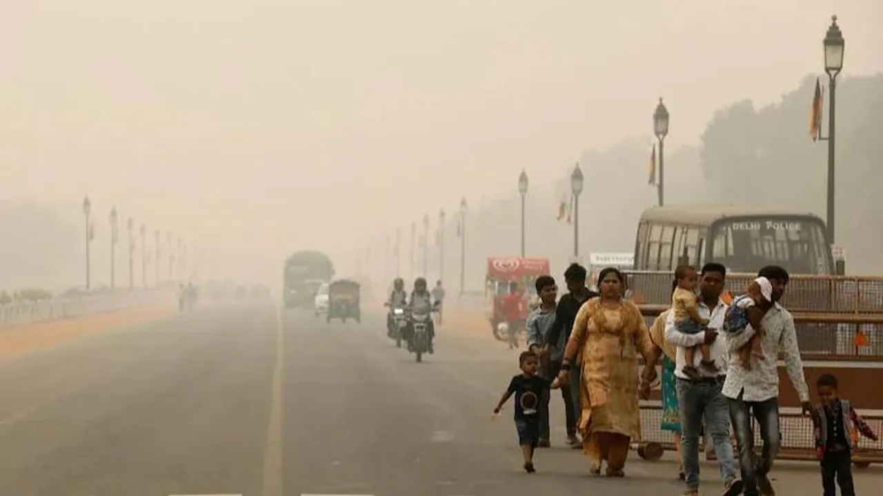 Delhi’s Air Quality Remains ‘Very Poor’, AQI At 385