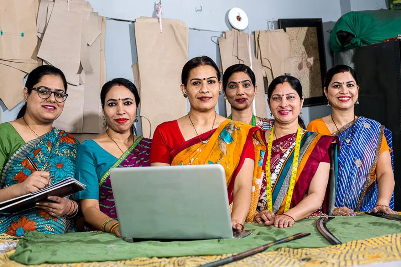 SHG WOMEN ENTREPRENEURS GENDER FINANCE GAP 