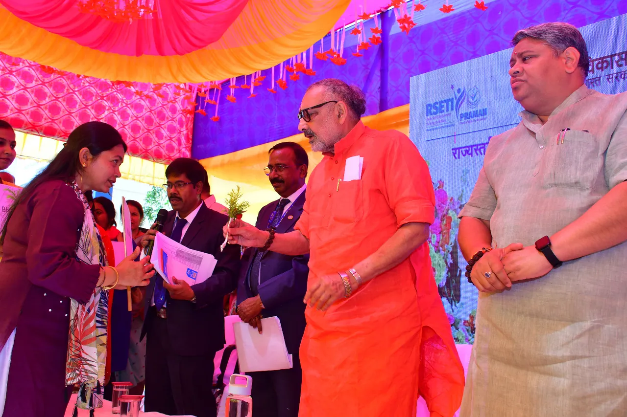 Giriraj Singh