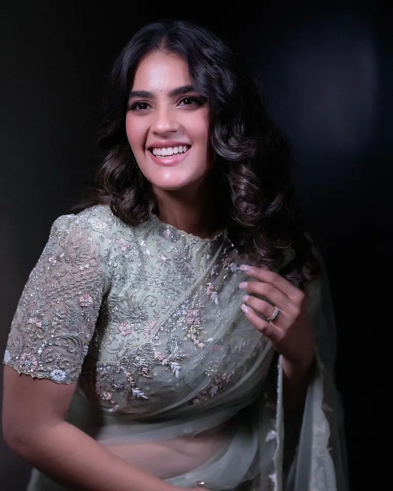 Kavya Thapar2