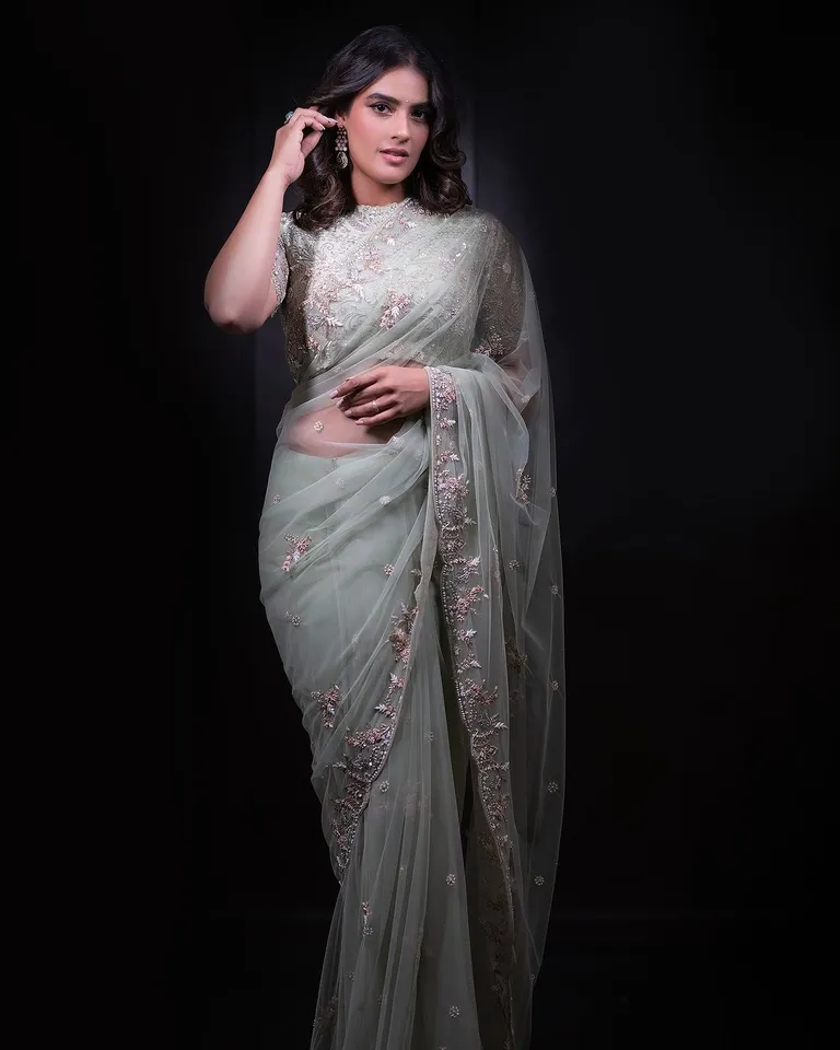 Kavya Thapar4