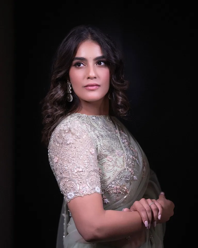Kavya Thapar6