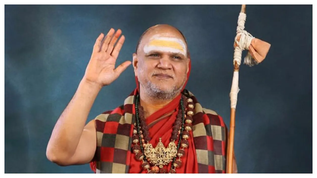 Sarada Peetha Swarupanandendra
