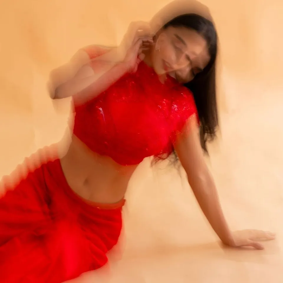 Actress Daksha Nagarkar