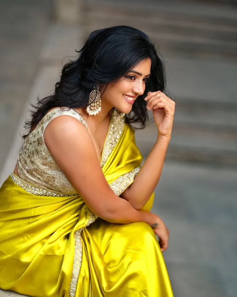 Eesha Rebba..