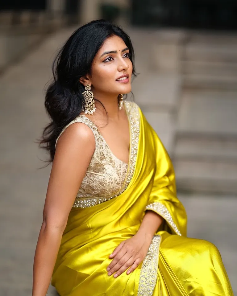 Eesha Rebba.,