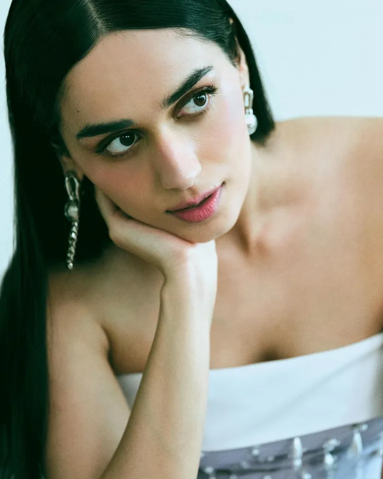 Manushi Chhillar12345