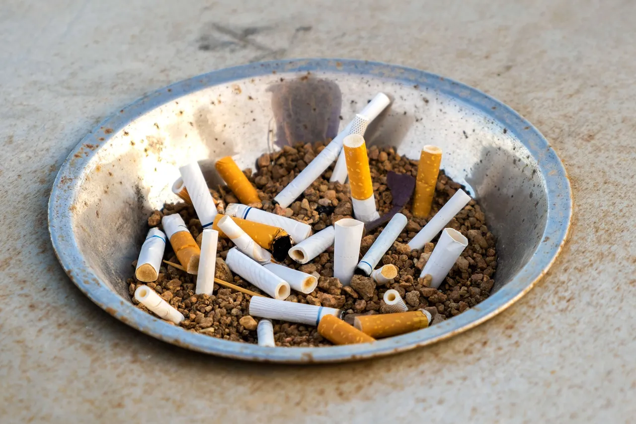 Cigarette1