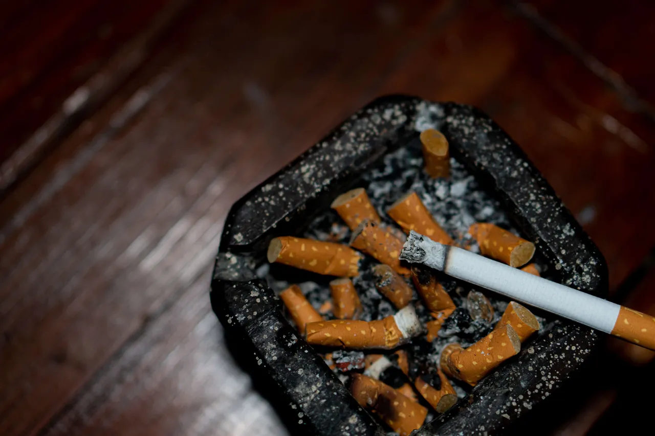 Cigarette4