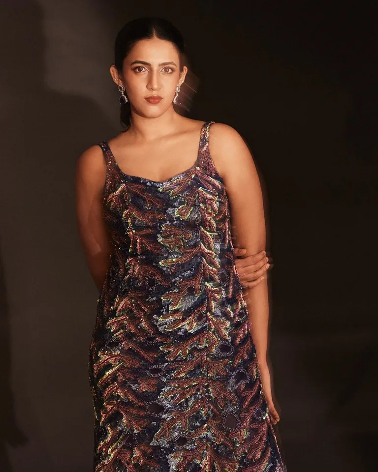 niharika 22