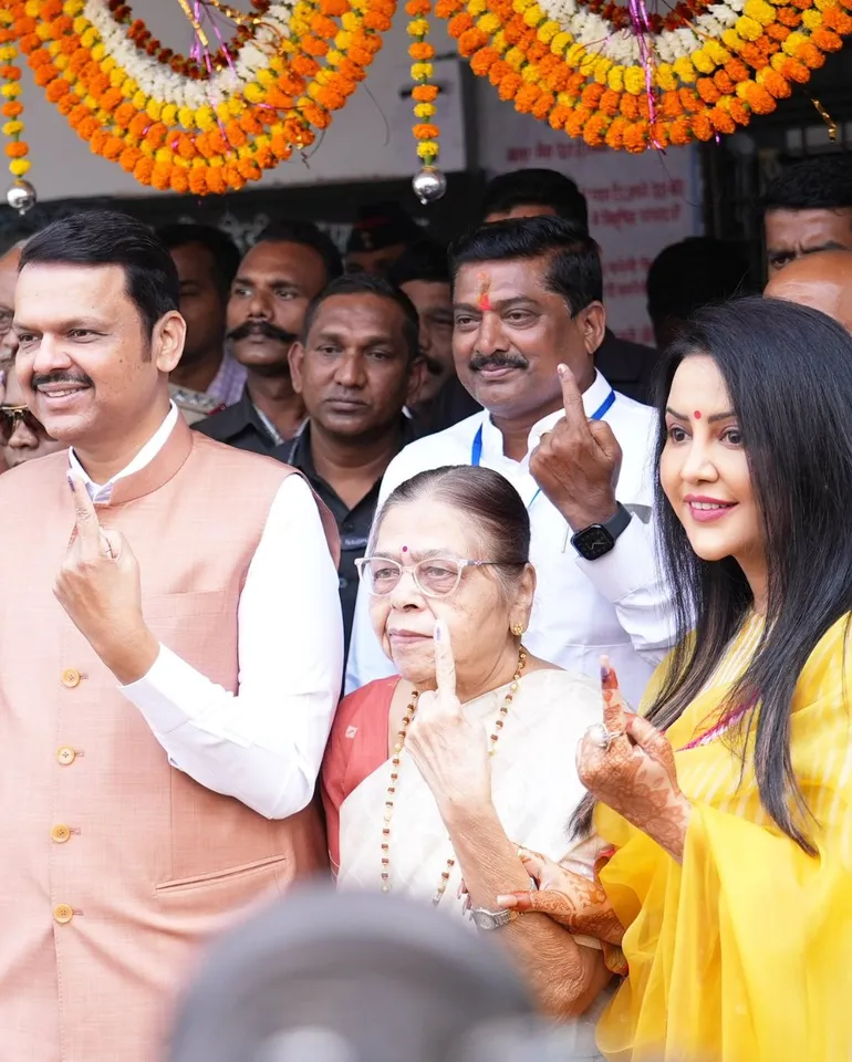 _AMRUTA FADNAVIS