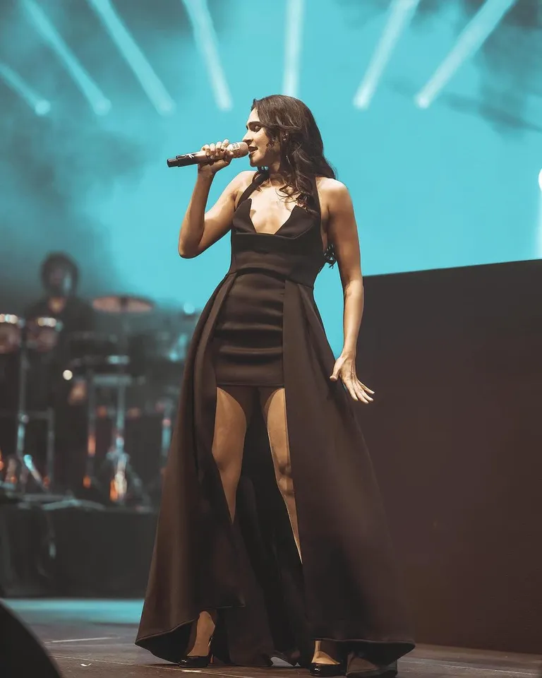 Andrea Jeremiah 7