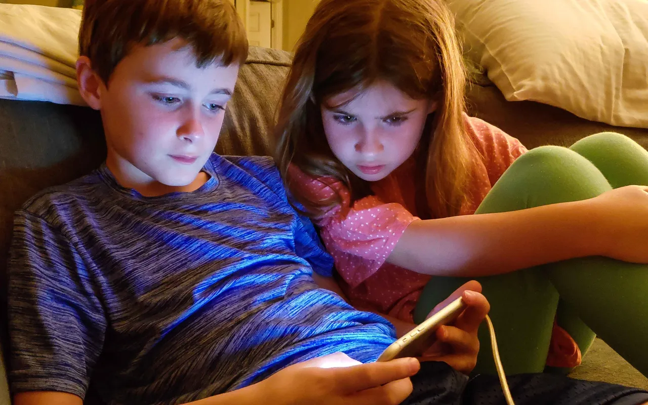 watching mobile