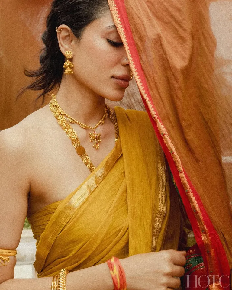 shobita3