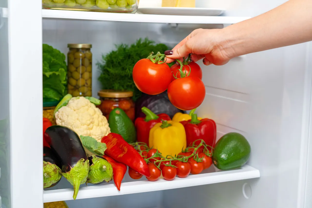 Refrigeratorvegetables5