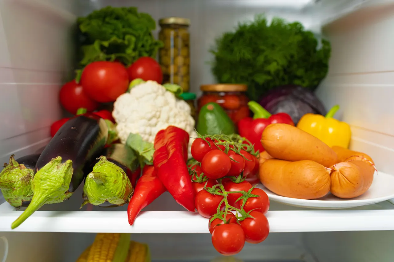 Refrigeratorvegetables7
