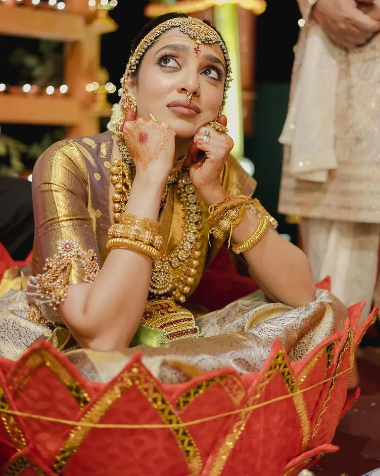 sobhita saree1