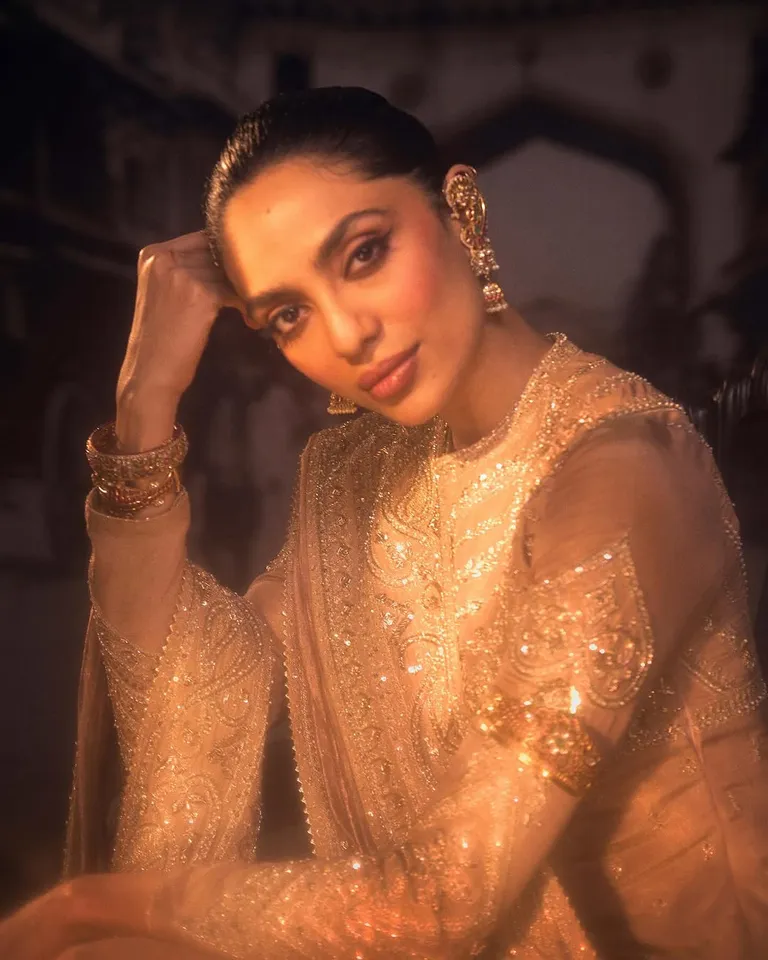 Sobhita Dhulipala1
