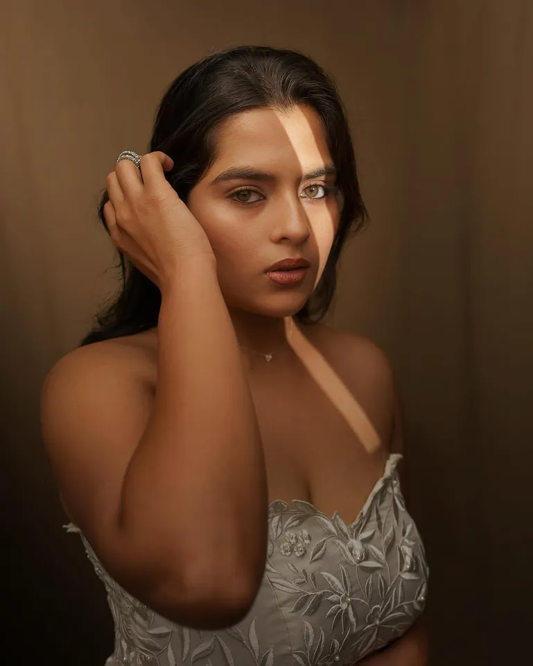 kavya kalyanram