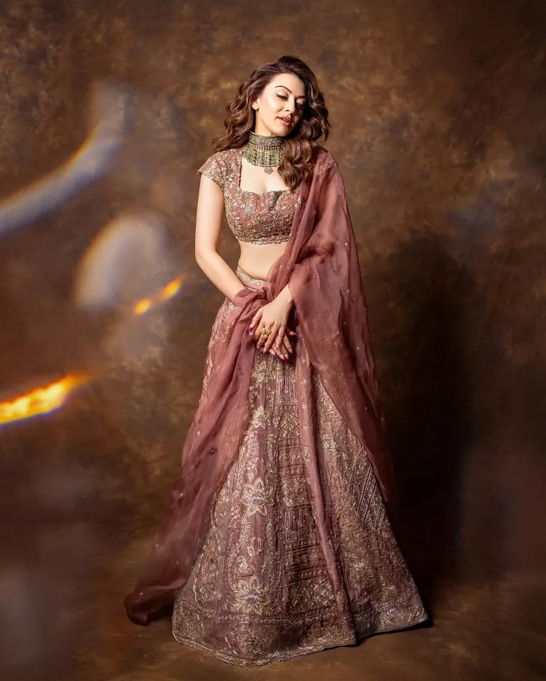 hansika mothwani