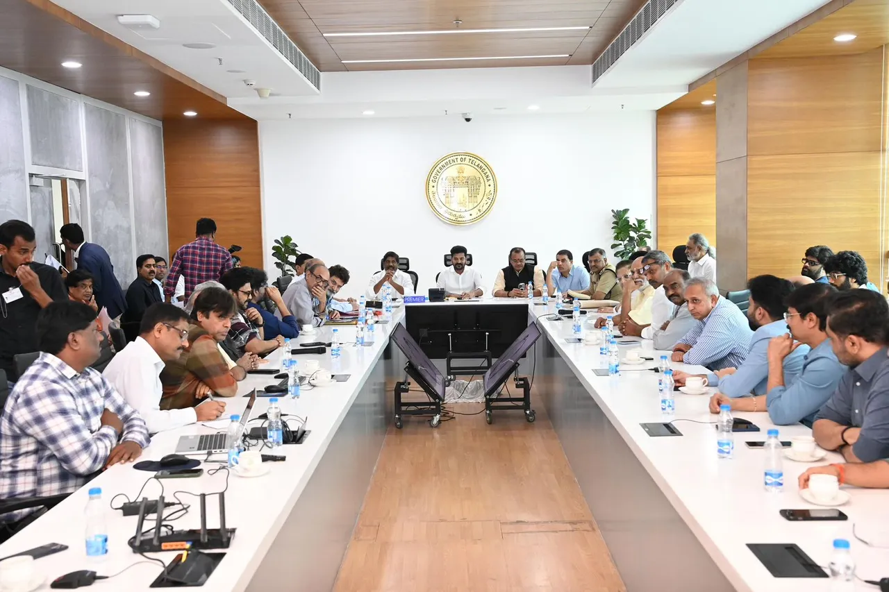 cm revanth meeting tollywood5.