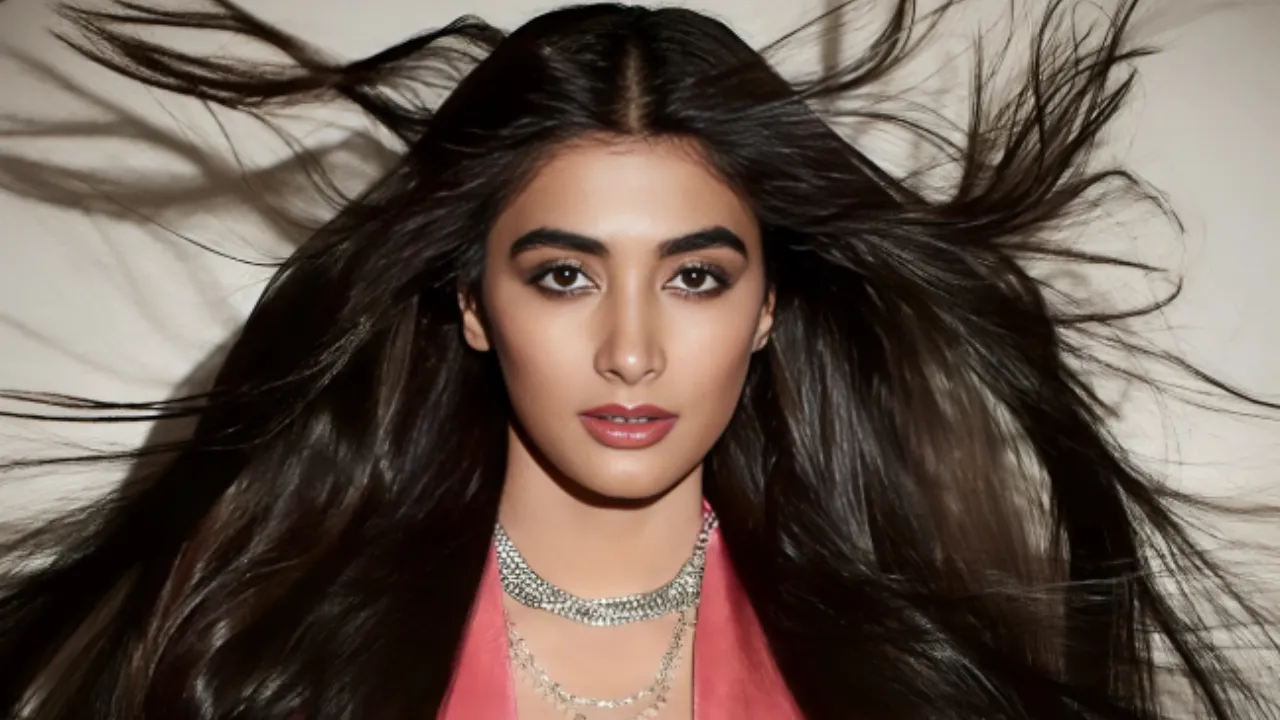 pooja hegde in kanchana