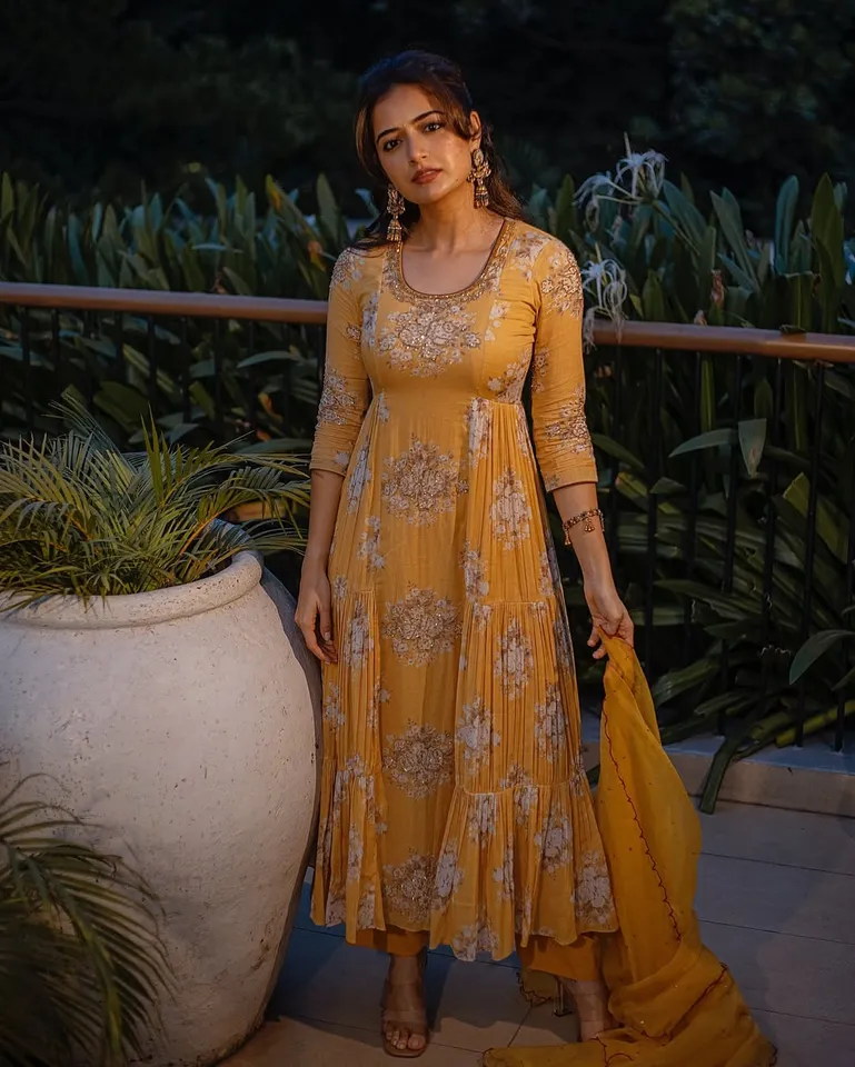 ashika new images