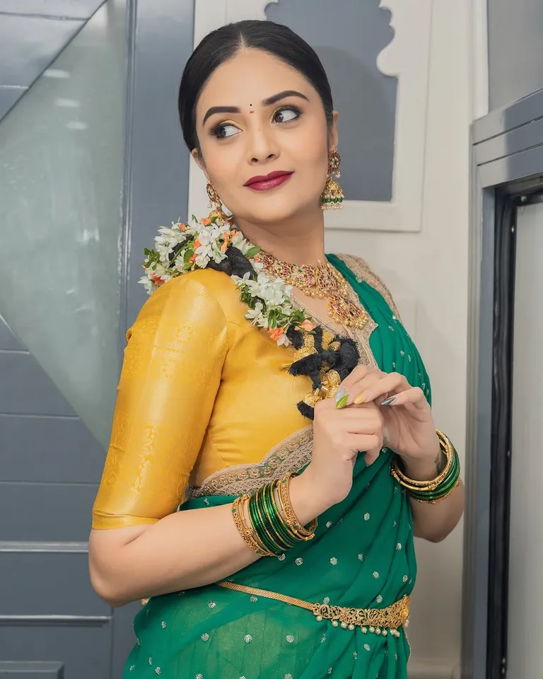 sreemukhi latest looks