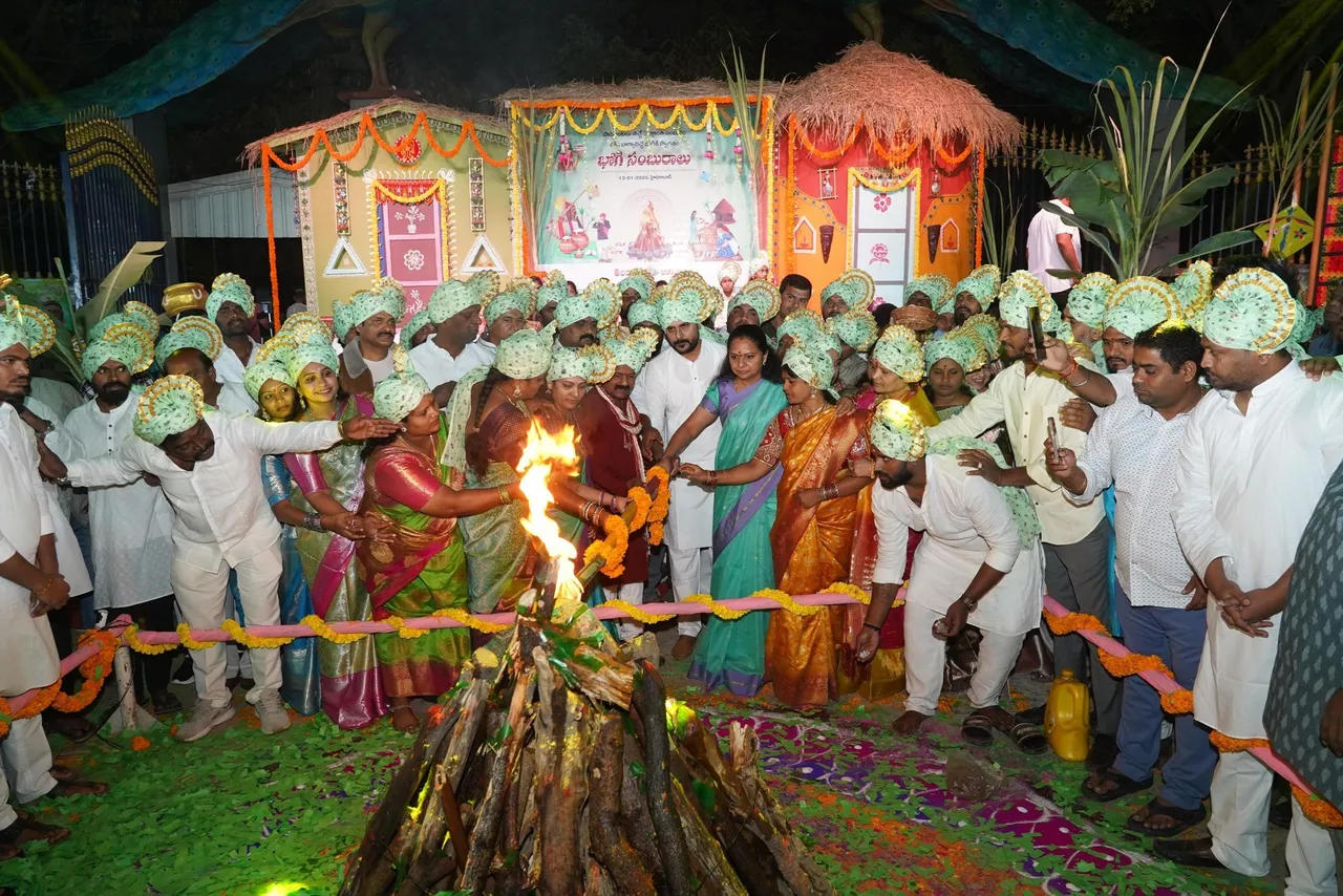 సంక్రాంతి ముగ్గులు వేసిన ఎమ్మెల్సీ కవిత-PHOTOS