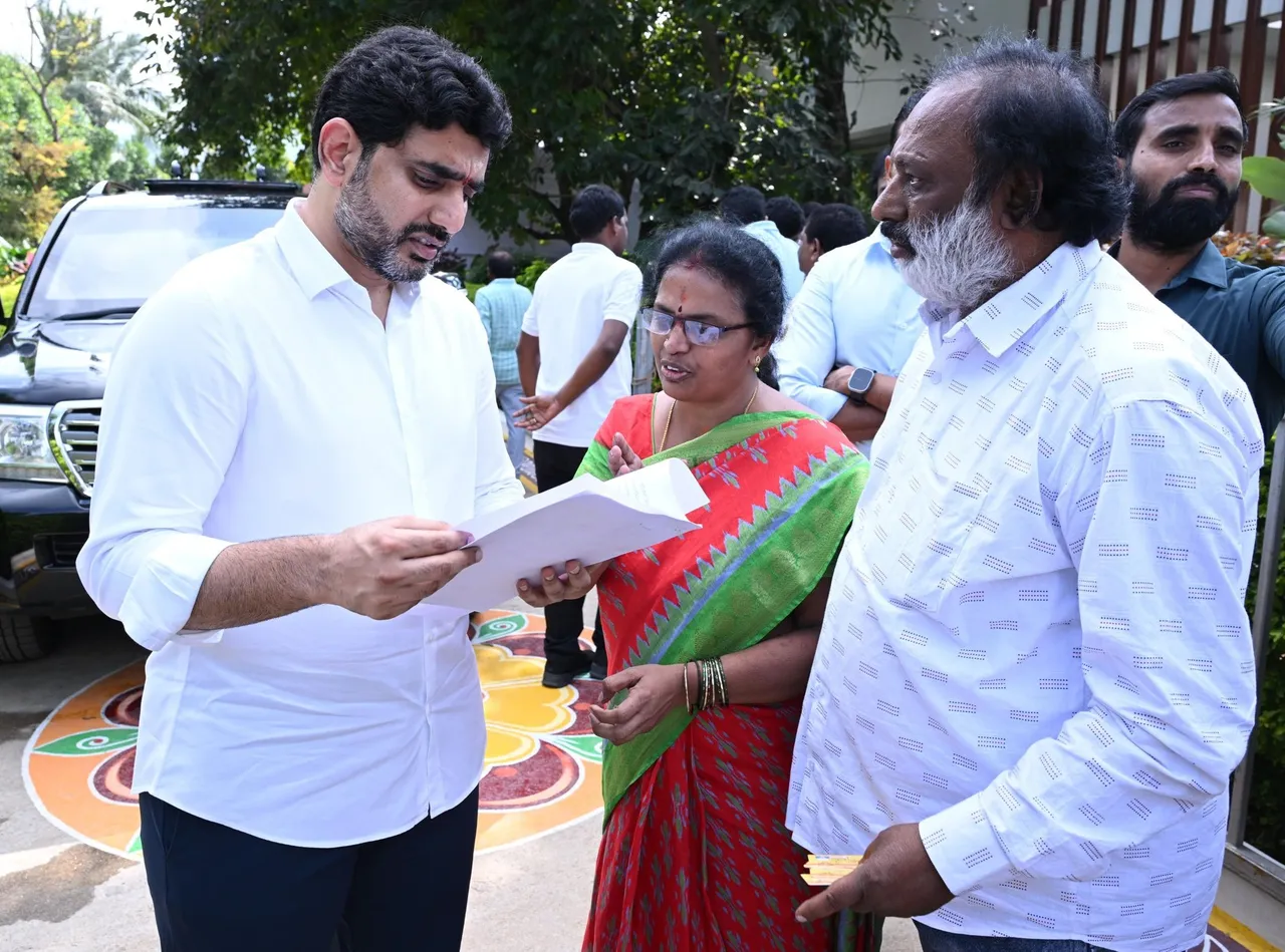 పని చేస్తేనే పదవులు.. నాయకులకు నారా లోకేష్ వార్నింగ్-PHOTOS