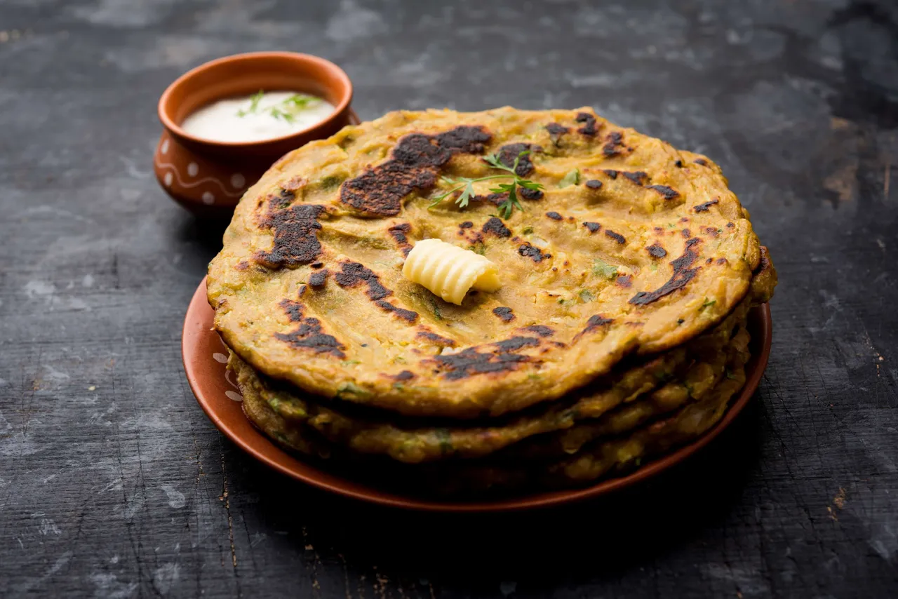 Missi Roti indian food