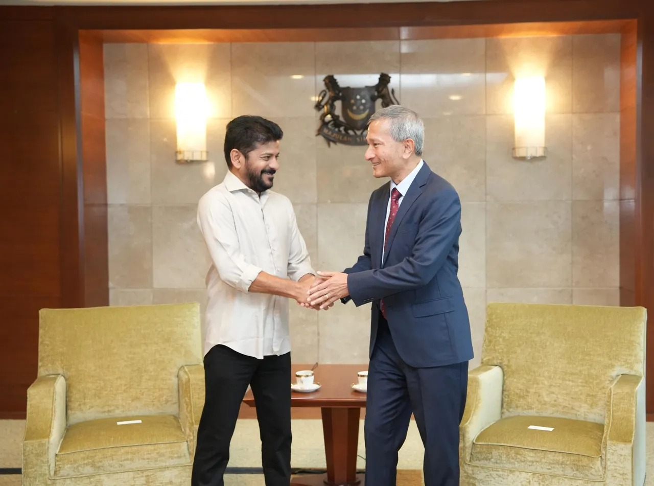 CM Revanth: రేవంత్ రెడ్డి సింగపూర్ టూర్-PHOTOS
