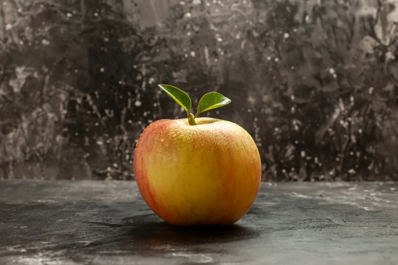 Fresh Apple