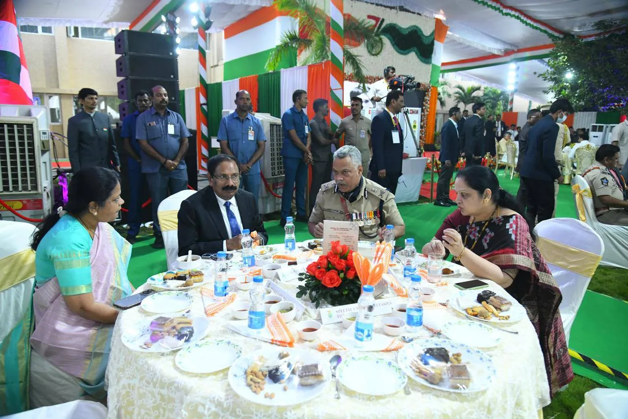ఎట్ హోంకు హాజరైన చంద్రబాబు, పవన్ కళ్యాణ్-PHOTOS