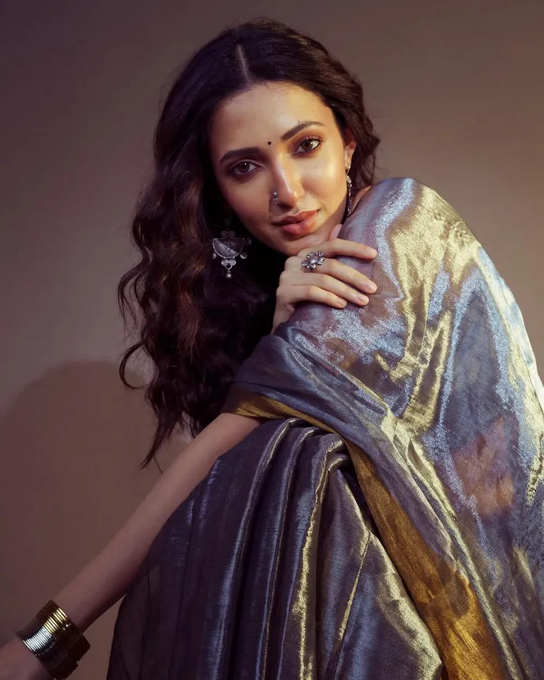 NEHA SHETTY  IN SAREE 