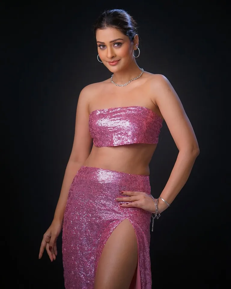 Payal stunning looks
